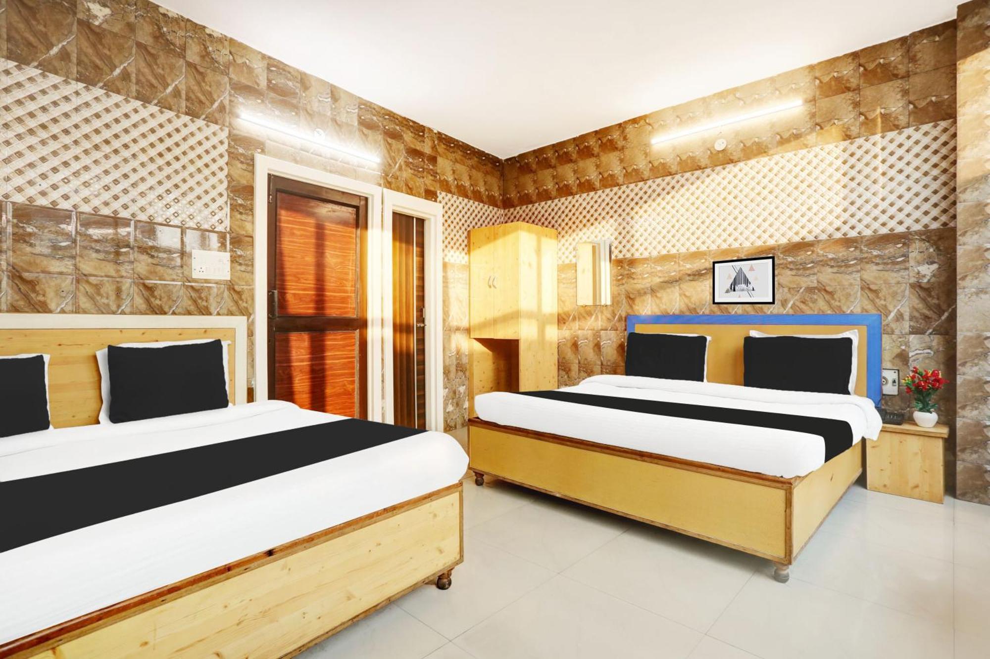 Hotel O Jammu Near Ragunath Bazaar Formerly Goodwill Exterior photo